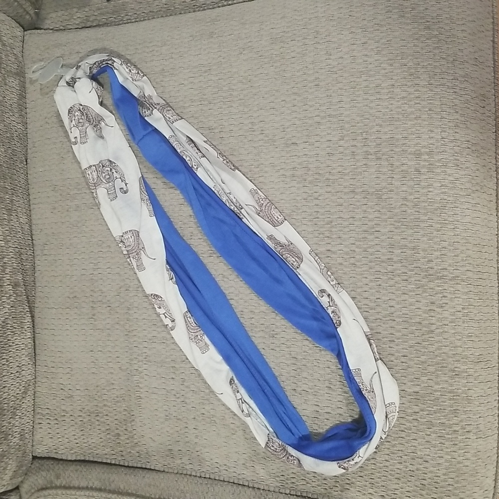 Elephant Infinity Scarf - Picture 2 of 5
